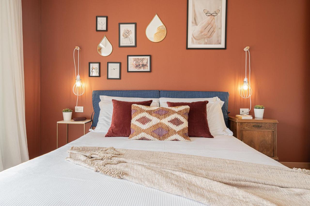 Hygge Family Apartment - One Step Away From The Lake!!! シルミオーネ エクステリア 写真